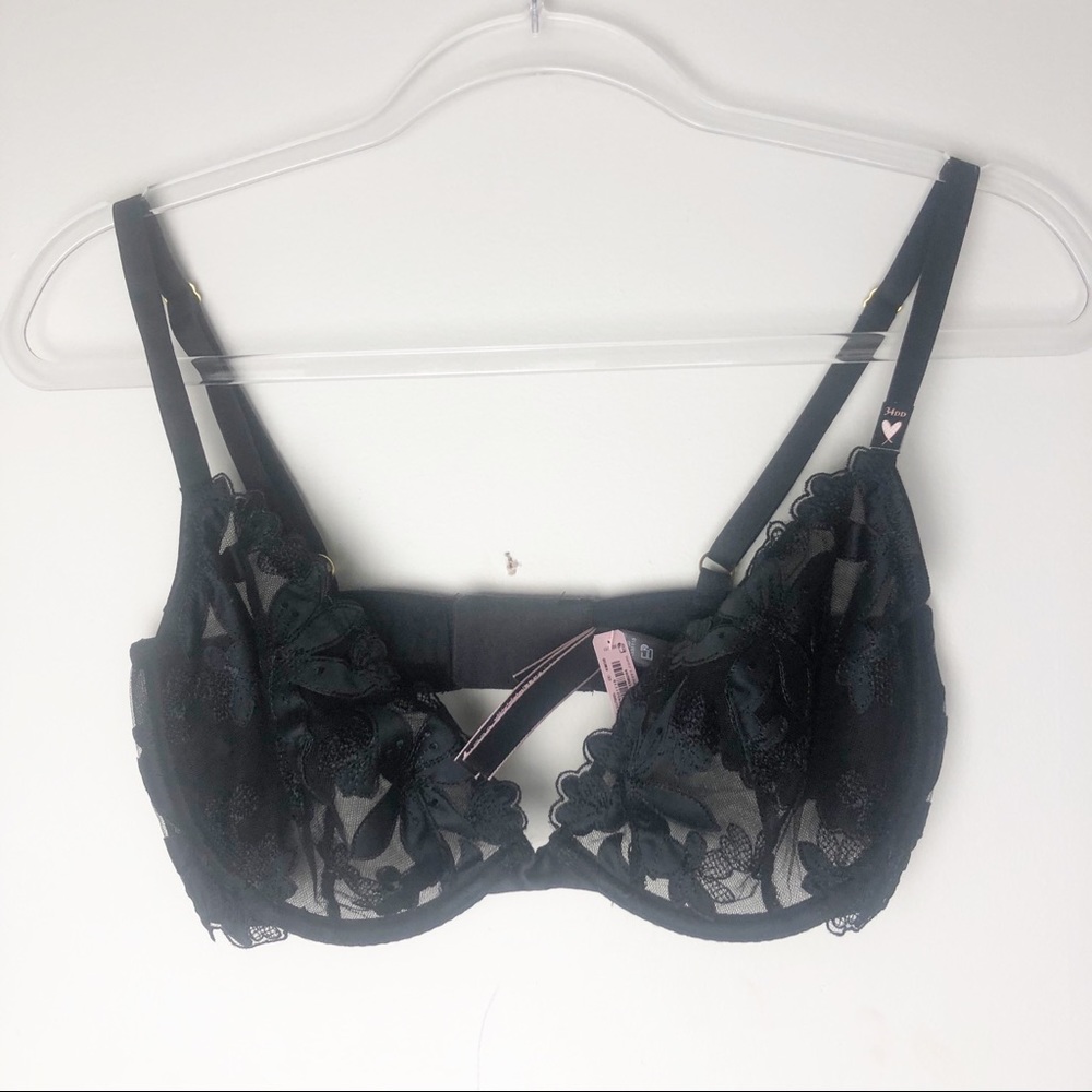 Victoria’s Secret Unlined Plunge Lace Bra 34DD